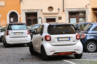 名作映画のタイトルにもなったカンポ・デ・フィオーリ広場付近で。