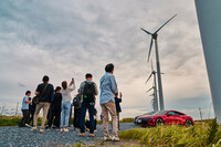 オトンルイ風力発電所の風車はいずれもオランダのラゲルウェイ社製。日本でも、かつては三菱重工や日本製鋼所、日立製作所が風車をつくっていたが、いまではいずれも撤退してしまった。
