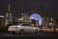 新世代プラットフォームをベースに開発された15代目クラウンのボディーサイズは、先代とほぼ同じ。ボディー剛性は、1.5倍にまで高められている。