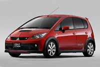 三菱、「コルトRALLIART Version-R」に特別仕様車