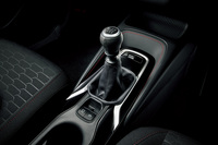 「トヨタ・カローラ スポーツ」に6段MT仕様が登場の画像