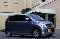 スズキ・ワゴンR FXリミテッド（FF/CVT）／スティングレーTS（FF/CVT）【試乗速報（前編）】の画像