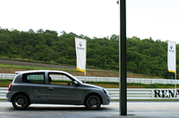 ルノー・ルーテシア ルノースポール2.0キットスポール装着車（5MT）【試乗記】の画像