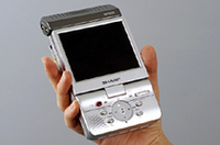 こちらはシャープ製「4E-MB1」（オープン価格）。