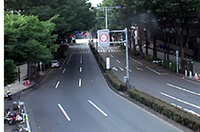 
	2004年7月18日、朝5時の表参道
	 