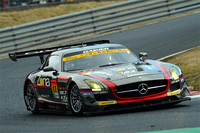 GT300クラスを制した、No.11 GAINER DIXCEL SLS。予選は3位スタートながら、GT3マシンの速さを見せつけた。