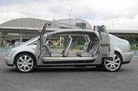 【Movie】GMの燃料電池車「ハイワイヤー」に乗った！ 操縦した!!の画像