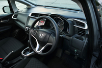 インテリアの様子。過去2代に対する市場の評価に鑑み、質感の向上にこだわったという。
    