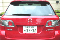 写真をクリックするとシートが倒れるさまが見られます。
	 