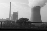 第432回：ノーリスク・ノーライフ　自動車から何を学べるのか？　原発問題の画像