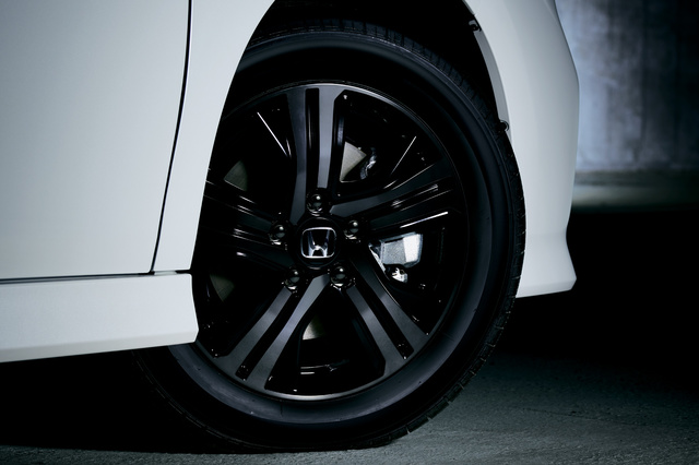 ホンダ・ステップワゴン」に黒がテーマの特別仕様車 【ニュース】 - webCG