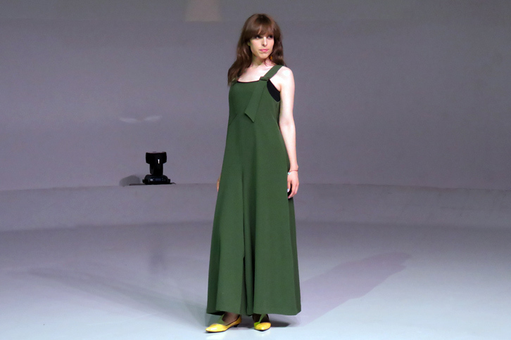 発表会のスペシャルゲスト、モデルのIVANさんが登場。