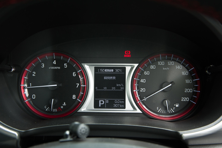 スズキ・エスクード1.4ターボ（メーター）