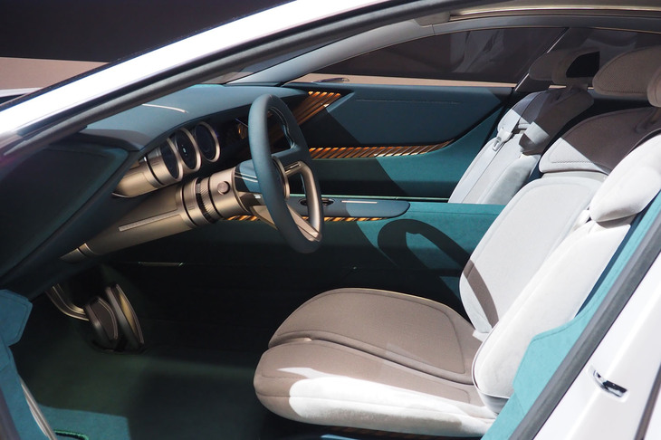 マツダ・ビジョンXクーペ