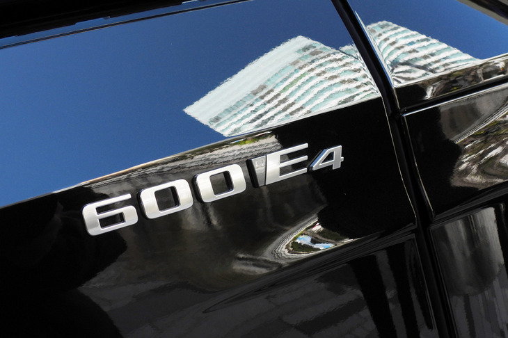 キャデラック・リリック（リアバッジ）