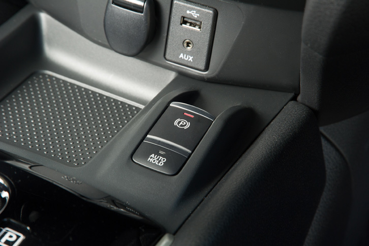 日産エクストレイル20X（サイドブレーキ）