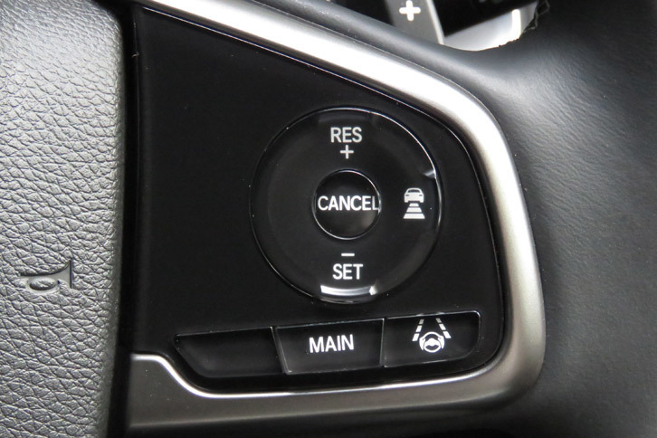 ホンダ・シビックハッチバック（ステアリングホイール）