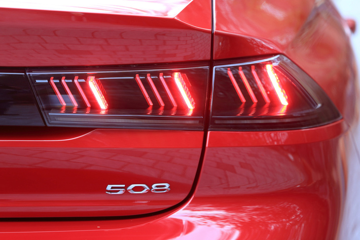 プジョー508 GT BlueHDi