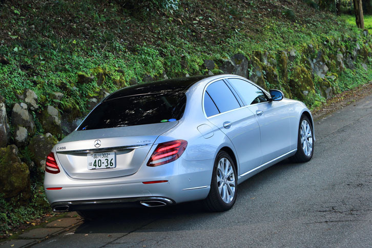 2016年7月に国内デビューを飾った5代目の「Eクラス」。「E400 4MATICエクスクルーシブ」は、同年10月からデリバリーが開始された。