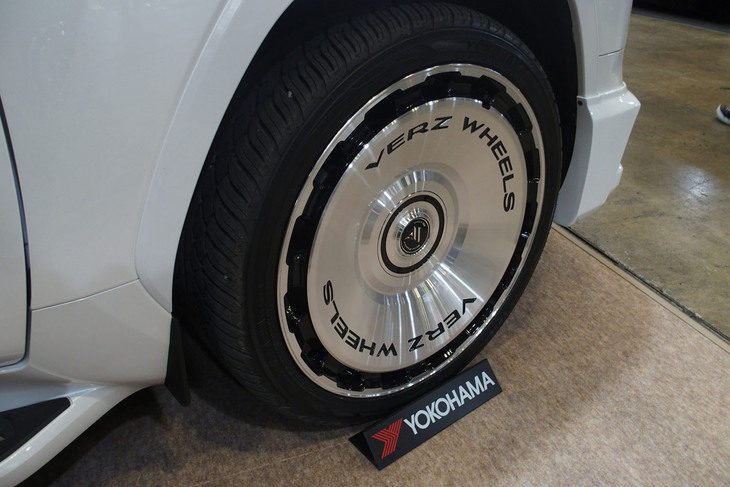 LANDCRUISER　LC300-SS