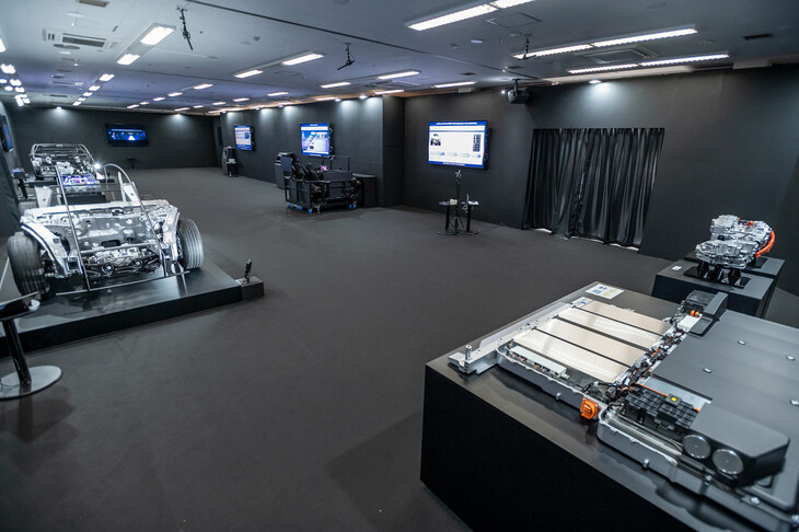 「ホンダ0シリーズ」に関する技術展示の数々。