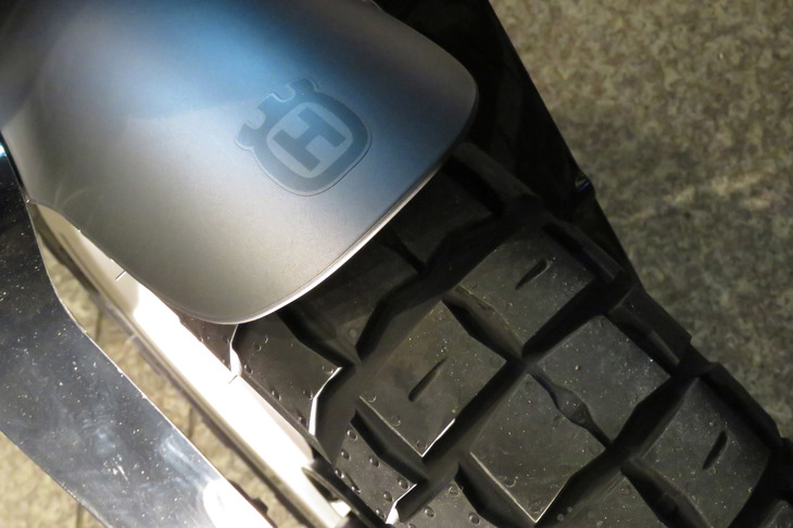 ハスクバーナ・スヴァルトピレン401