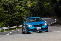 高い動力性能に対応するべく、ブレーキも強化。大径のコンパウンドディスクを備えた「Mスポーツブレーキ」を装備している。