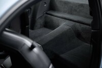 軽さと爽快な走りを追求　新型「ポルシェ911カレラT」上陸の画像