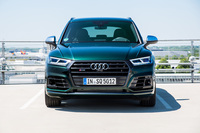 アウディのミドルサイズSUV「Q5」の高性能スポーツモデルである新型「SQ5」。2017年のデトロイトショーで発表された。