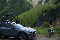 マツダは「CX-30」「マツダ3」「CX-5」などのカスタマイズカーを出展【東京オートサロン2020】