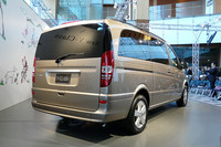 新型「メルセデス・ベンツVクラス」がデビューの画像