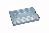 リチウムイオンバッテリーもモジュールとケースの構造を見直し。車体の軽量化に一役買っている。