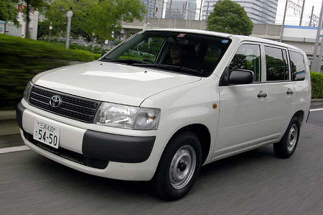 【スペック】全長×全幅×全高＝4195×1690×1525mm/ホイールベース＝2550mm/車重＝1040kg/駆動方式＝FF/1.5リッター直4DOHC16バルブ（109ps/6000rpm、14.4kgm/4200rpm）/車両本体価格＝119.8万円（テスト車＝130.2万円）