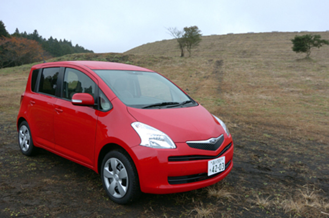 【スペック】全長×全幅×全高＝3955×1695×1640mm/ホイールベース＝2550mm/車重＝1120kg/駆動方式＝FF/1.3リッター直4DOHC16バルブ（87ps/6000rpm、11.8mkg/4000rpm）/価格＝138万6000円（テスト車＝179万4450円）