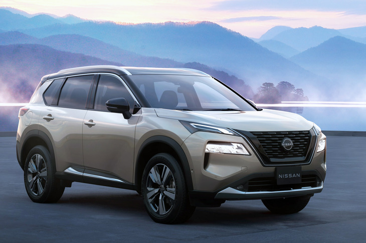 2020年6月に世界初公開、2022年7月に日本に導入された（遅！）、現行型「エクストレイル」（海外名：ローグ）。たくましさとスマートさを併せ持つ完成度の高いデザインをしているのだが……。