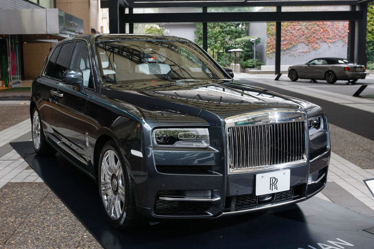 5種類ある最新モデルの中でも、今最も注目を集めているのが最新モデルの「カリナン」。ロールス・ロイスにとって初のSUVなのだとか。