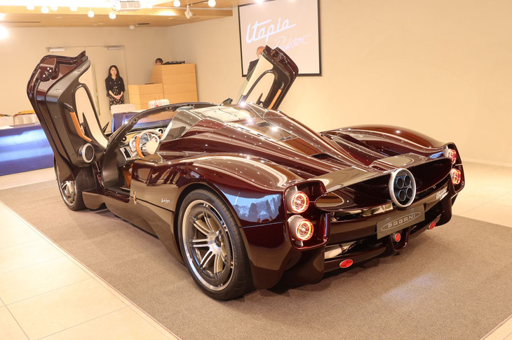 パガーニ・ウトピア ロードスター