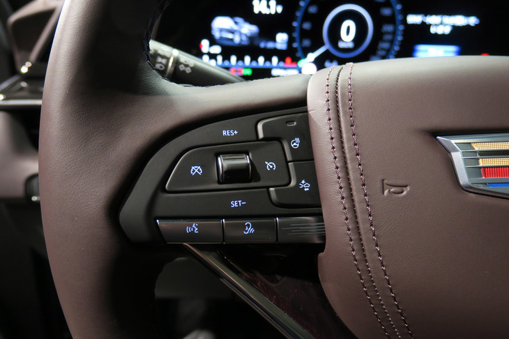 キャデラック・エスカレード スポーツ（ステアリングスイッチ）