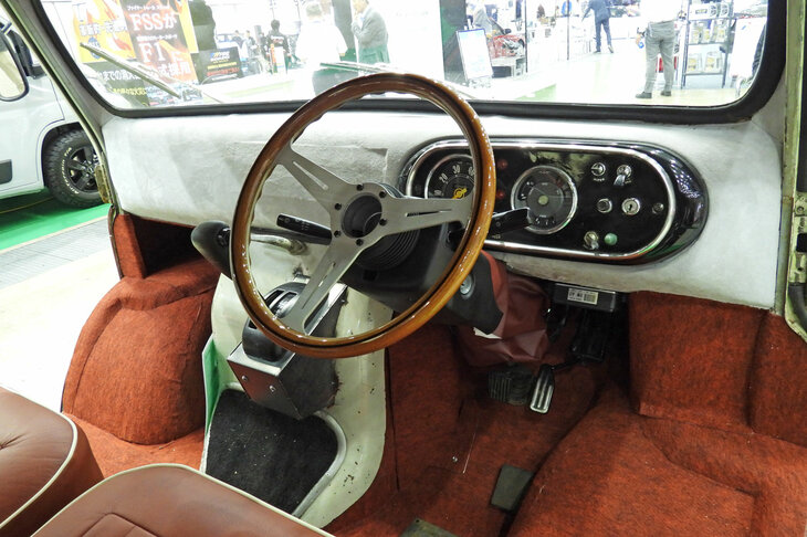 ベッドフォードCAドーモビル（1961年）／Classic Camper Japan by RANGERS