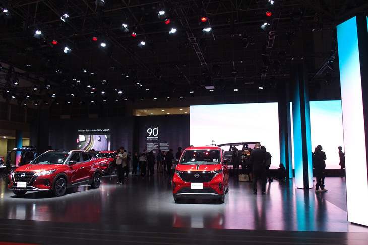 日産ブースの様子。