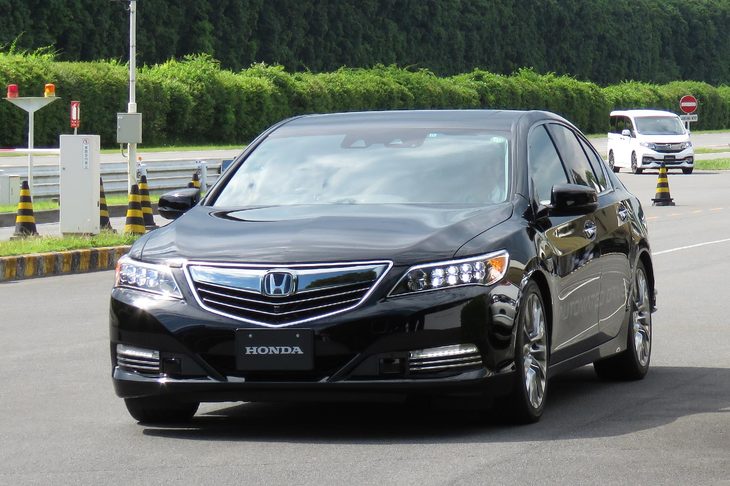 2017年のホンダミーティングより、「レベル3」の運転支援システムのテスト車両。ホンダは2020年内に、レベル3相当の半自動運転技術を実用化するとしている。