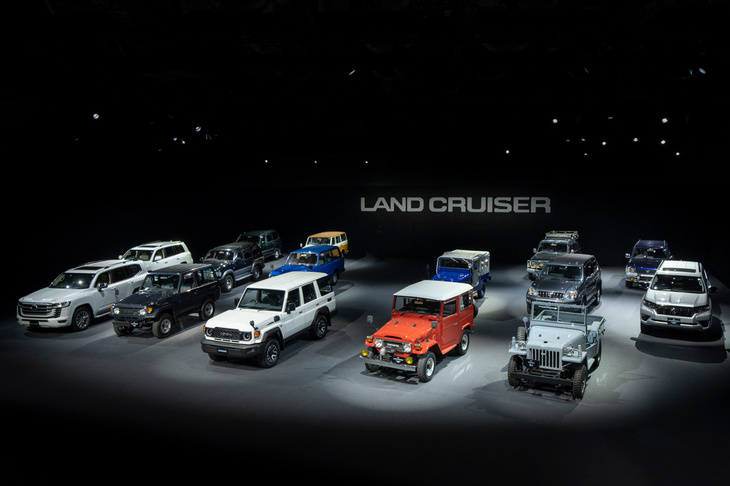 2023年8月に催された「ランドクルーザー“250”」および「ランドクルーザー“70”」再々販モデルの発表会より、会場を飾る歴代ランドクルーザー。うーむ、壮観！