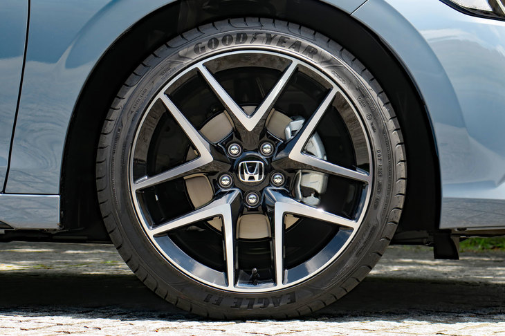 ホンダ・シビックLX（タイヤ＆ホイール）