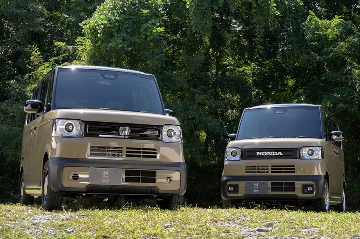 ホンダが満を持してリリースした「N-BOXジョイ」。同車の登場により、スズキ、ダイハツ、ホンダ、そして日産・三菱連合と、軽自動車4大勢力のすべてが、SUV風の軽スーパーハイトワゴンをラインナップすることとなった。（写真：向後一宏）