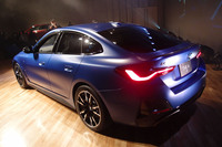 エクステリアの基本デザインは「4シリーズ グランクーペ」に準じている。