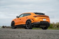 車高は従来モデルよりも20mm低い1618mmに。トレッドは前後ともに拡大されている。