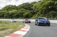 フォルクスワーゲンは、顧客にハイパフォーマンスモデル「R」シリーズの動力性能を体感してもらうべく、世界各国で「Rトラックデー」を開催している。今回「ポルシェ・エクスペリエンスセンター東京」で開催された「Thrilling R」も、その一環だ。