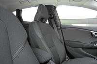 ボルボV40クロスカントリーに限定のFF車が登場の画像