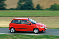 初代「フィアット・プント」。1993-1996年。