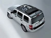 「ジープ・チェロキー」2009年モデルは質感アップ＆機能追加の画像